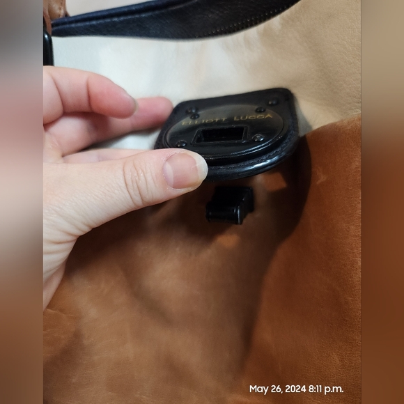 Medium Elliot Lucca leather tote bag - Picture 2 of 13